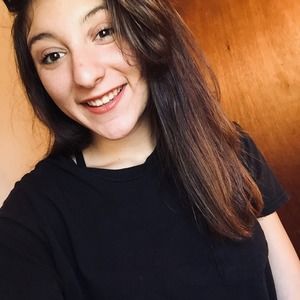 Meet your Posher, Michaela